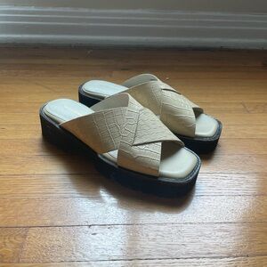 Intentionally Blank Hijinx Sandal — Size 6, Ojai (Cream)
